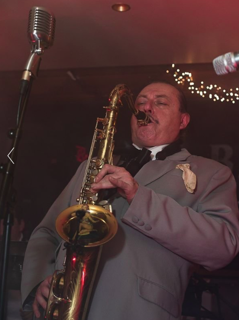 photo du musicien zootechnies Daniels au saxophone